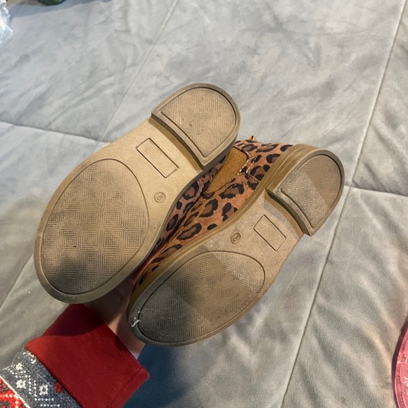 GAP toddler shoes size 9 - Picture 5 of 11